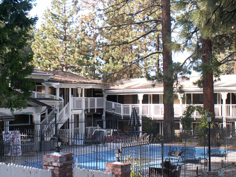 South Lake Tahoe Lodging Guide - Avalon Lodge